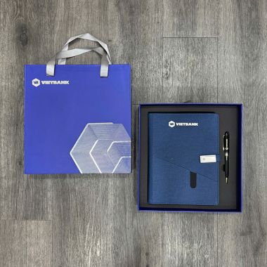 BỘ QUÀ TẶNG DOANH NGHIỆP CAO CẤP - SỔ SẠC ĐA NĂNG IN LOGO THEO YÊU CẦU