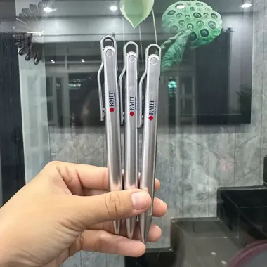BÚT IN LOGO DOANH NGHIỆP - QUÀ TẶNG VĂN PHÒNG THIẾT THỰC, SANG TRỌNG