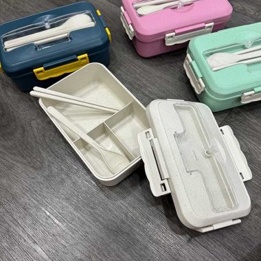 HỘP ĐỰNG CƠM LÚA MẠCH 3 NGĂN GỒM MUỖNG ĐŨA