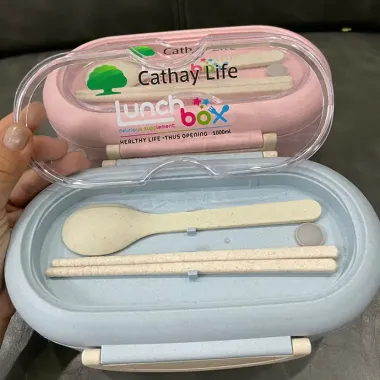 HỘP CƠM IN LOGO CATHAY LIFE – GIẢI PHÁP QUÀ TẶNG DOANH NGHIỆP THIẾT THỰC