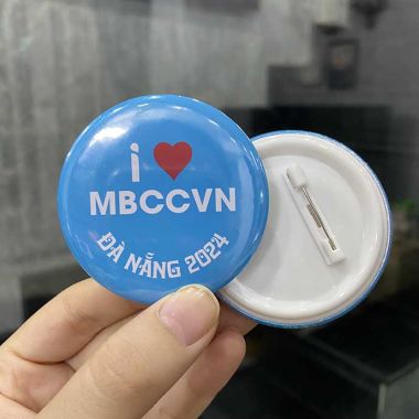 HUY HIỆU NHỰA IN LOGO - HUY HIỆU IN LOGO THEO YÊU CẦU