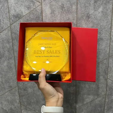 KỶ NIỆM CHƯƠNG PHA LÊ IN LOGO - QUÀ TẶNG VINH DANH SANG TRỌNG