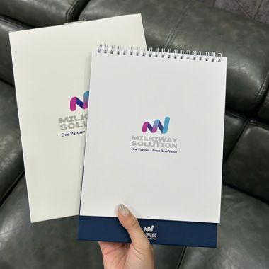 LỊCH ĐỂ BÀN IN LOGO THEO YÊU CẦU – QUÀ TẶNG DOANH NGHIỆP HIỆU QUẢ SUỐT 365 NGÀY