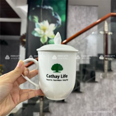 LY SỨ BÁT TRÀNG IN LOGO CATHAY