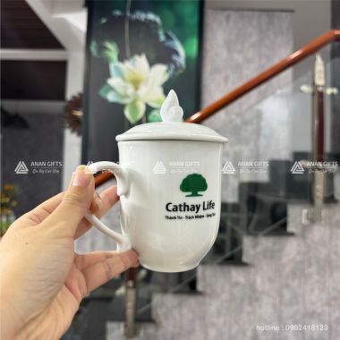 LY SỨ BÁT TRÀNG IN LOGO CATHAY