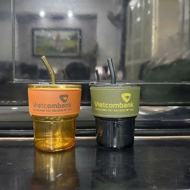 LY THỦY TINH BỌC DA - IN LOGO THEO YÊU CẦU