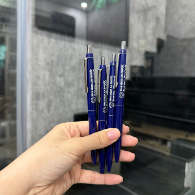 BÚT BI IN LOGO THEO YÊU CẦU - BÚT BI IN LOGO GIÁ RẺ