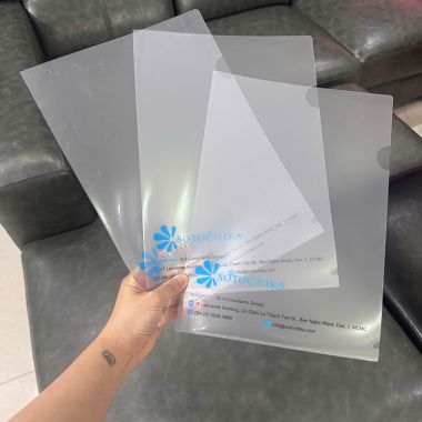 BÌA LÁ NHỰA A4 PLUS KHỔ A IN LOGO THEO YÊU CẦU