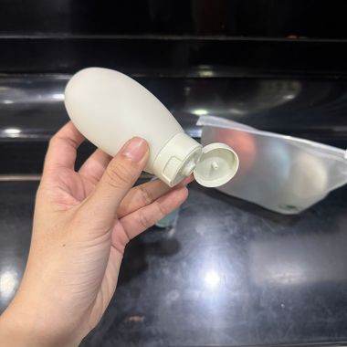 BỘ CHIẾT MỸ PHẨM 3 TUÝP IN LOGO THEO YÊU CẦU