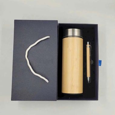 BỘ QUÀ TẶNG BÌNH ỐNG TRE KÈM BÚT TRE IN LOGO THEO YÊU CẦU
