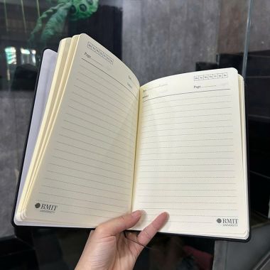 SỔ TAY BÌA DA ÉP KIM LOGO 1 VỊ TRÍ