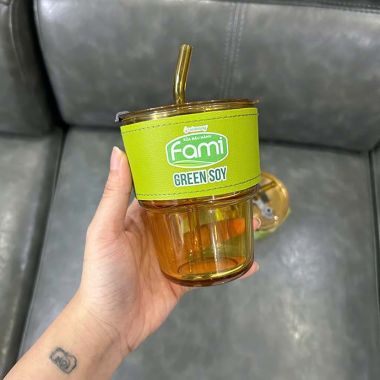 LY THỦY TINH BỌC DA MÀU XANH IN LOGO THEO YÊU CẦU
