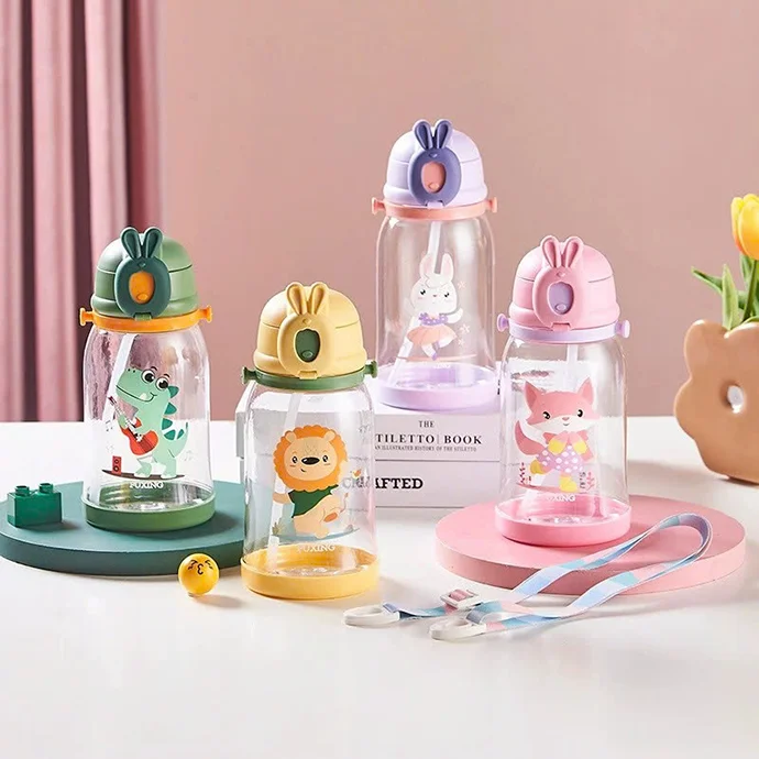 BÌNH NƯỚC TRẺ EM HÌNH THÚ DỄ THƯƠNG CÓ DÂY ĐEO