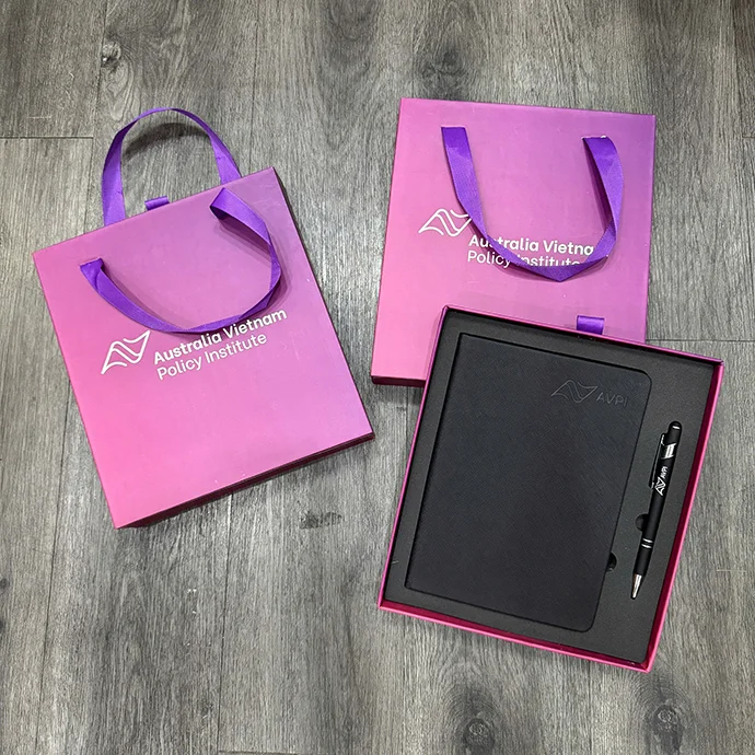 BỘ QUÀ TẶNG SỔ TAY BÚT IN LOGO CAO CẤP - GIẢI PHÁP QUÀ TẶNG DOANH NGHIỆP