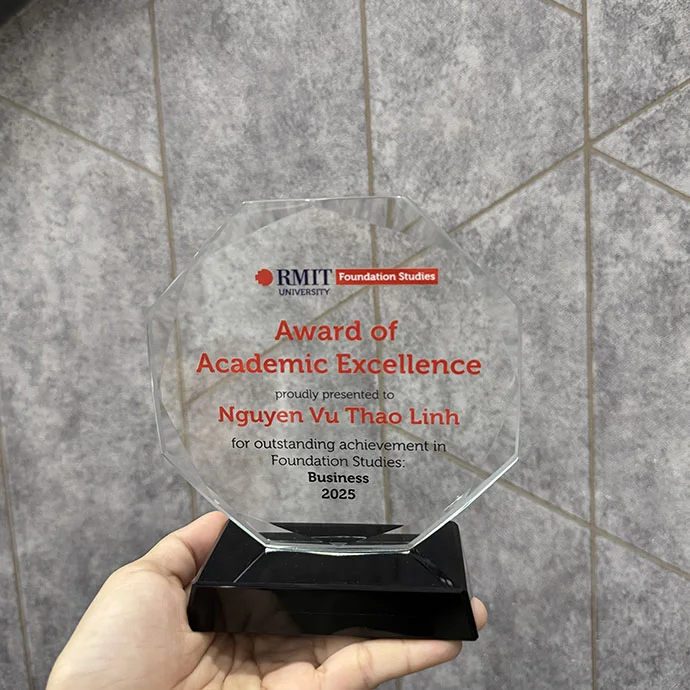 KỶ NIỆM CHƯƠNG PHA LÊ IN LOGO CAO CẤP - QUÀ TẶNG VINH DANH Ý NGHĨA