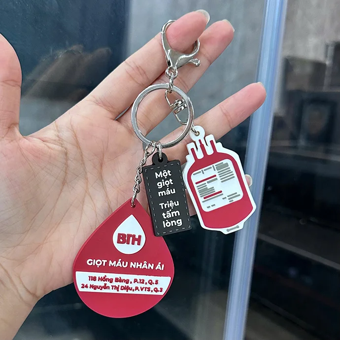 MÓC KHÓA CAO SU IN LOGO THEO YÊU CẦU