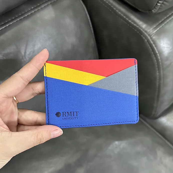 VÍ DA PHỐI MÀU CÁ TÍNH DẬP LOGO THEO YÊU CẦU