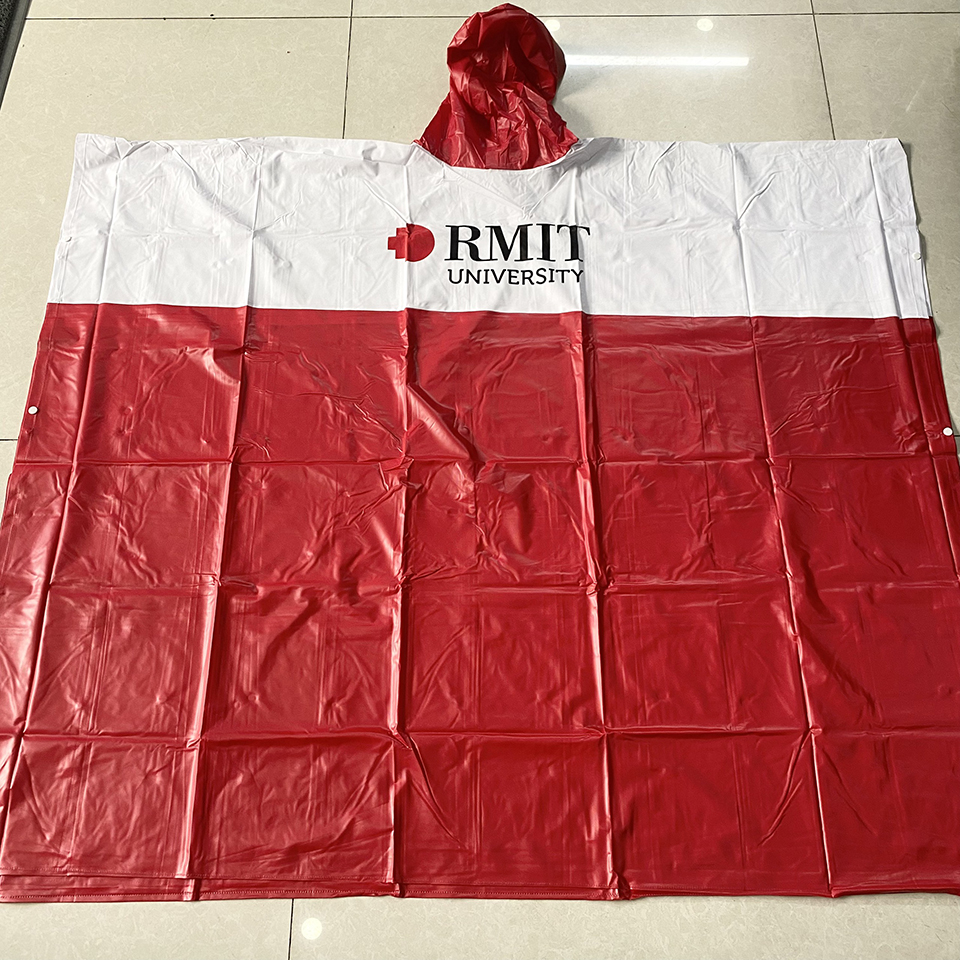 SẢN XUẤT ÁO MƯA NHỰA ĐỎ PHỐI TRẮNG IN LOGO RMIT GIÁ RẺ