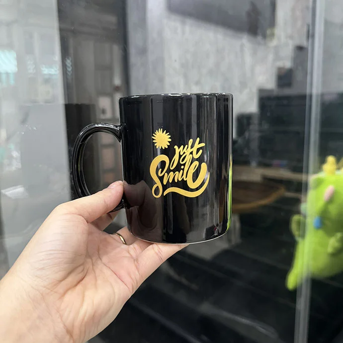 CA SỨ TRỤ BÁT TRÀNG MÀU ĐEN IN LOGO GIÁ RẺ