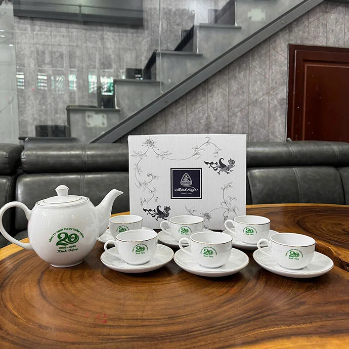 BỘ TRÀ 0.5L CAMELLIA CHỈ VÀNG MINH LONG – IN LOGO DOANH NGHIỆP CAO CẤP