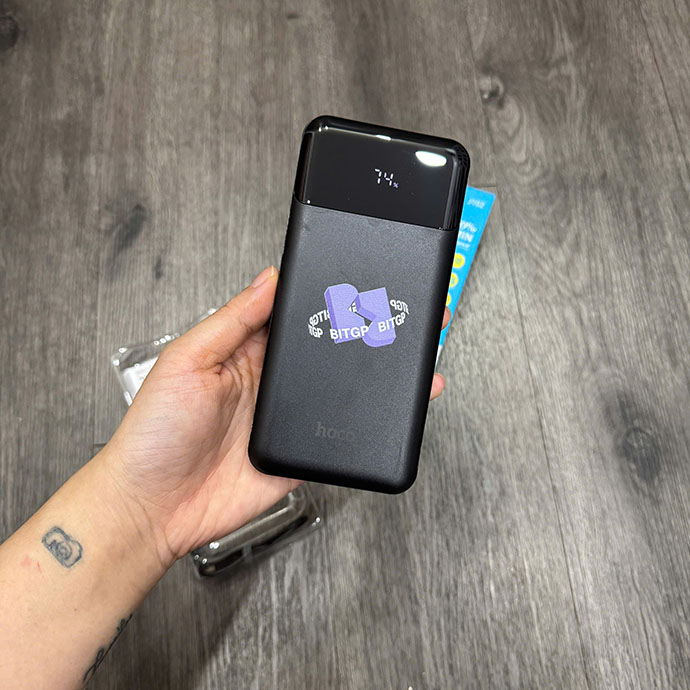 PIN SỰ DỰ PHÒNG 10.000mAh THIẾT KẾ LOGO THEO YÊU CẦU